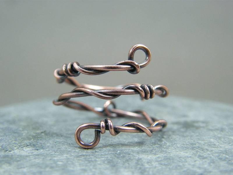 Einstellbare Kupfer Daumen Ring Draht Gewickelt Rebe Stil Einstellbare Kupfer Daumen Ring Draht Gewickelt Rebe Stil von DesignedByAnnemarie