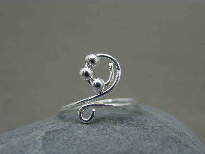 Gehämmerter Sterling Silber Fidget Ring Einstellbarer Ball Akzent Gehämmerter Sterling Silber Fidget Ring Einstellbarer Ball Akzent von DesignedByAnnemarie