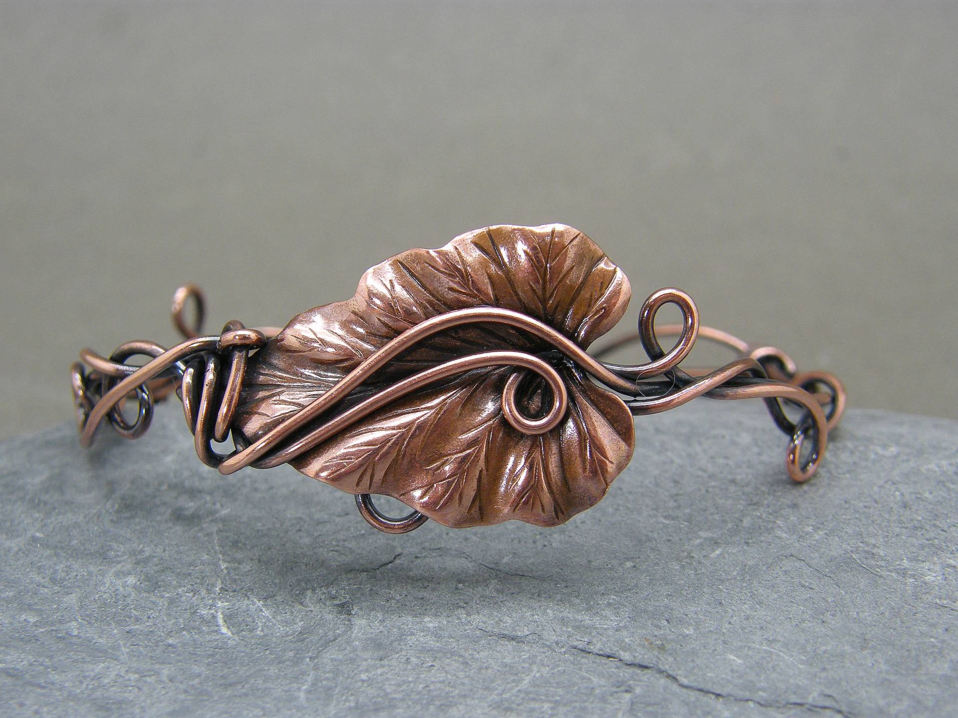 Handgemachter Armreif Aus Kupfer Handwerker Naturschmuck Handgemachter Armreif Aus Kupfer Handwerker Naturschmuck von DesignedByAnnemarie