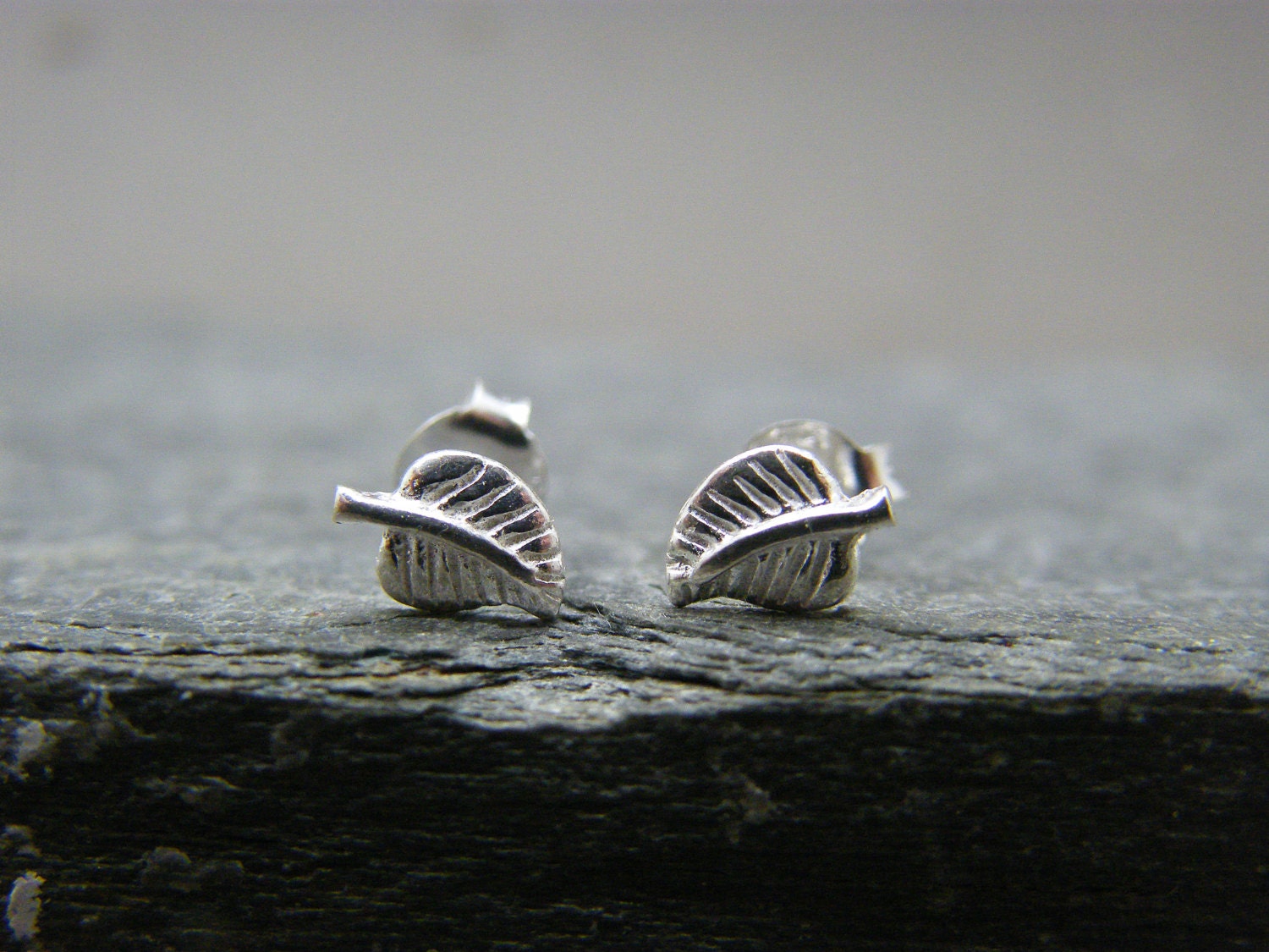 sterling Silber Blatt Ohrstecker Natur-Liebhaber-Geschenk sterling Silber Blatt Ohrstecker Natur-Liebhaber-Geschenk von DesignedByAnnemarie