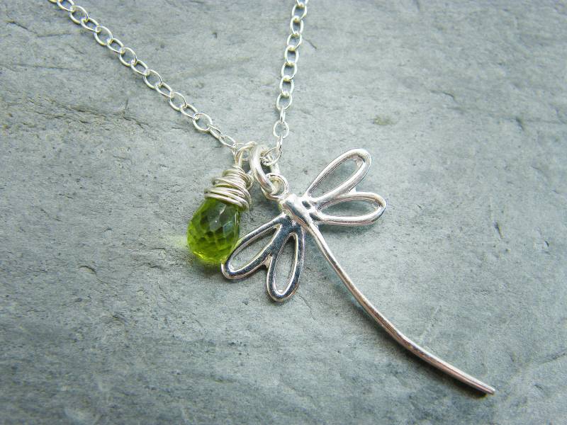 sterling Silber Libelle Halskette August Birthstone Peridot Schmuck sterling Silber Libelle Halskette August Birthstone Peridot Schmuck von DesignedByAnnemarie