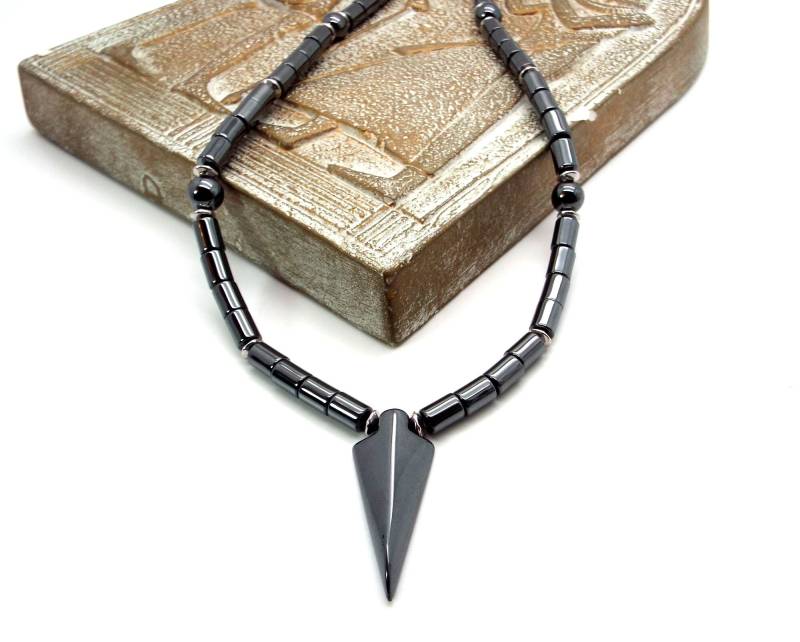 Graue Halskette - Herren Hämatit Pfeil Anhänger Ii von DesignedByAudrey