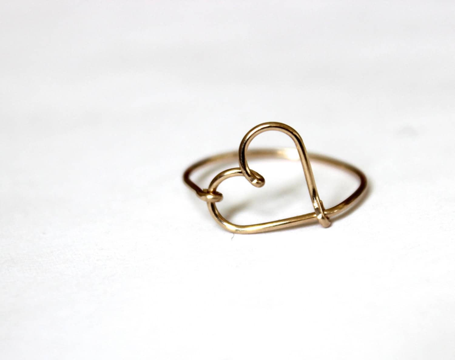 14K Gold Fill Herz Ring 14K Gold Fill Herz Ring von DesignedByLei