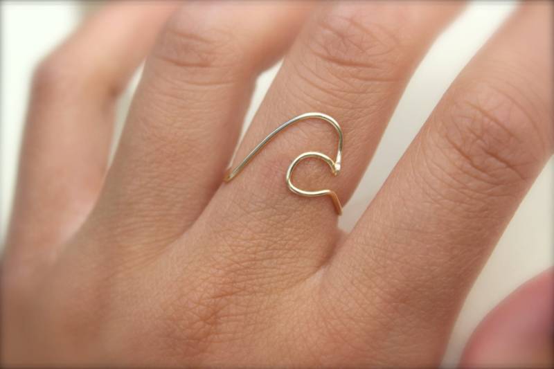 14K Gold Ring von DesignedByLei