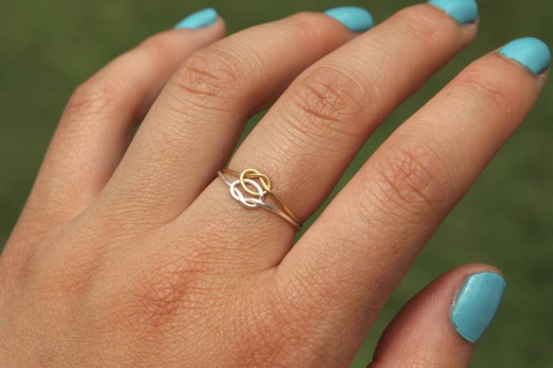 Doppelknoten Ring von DesignedByLei