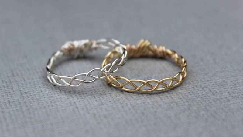 Geflochtener Stapelring, Geflochtener Ring, Zopfring, Goldring, Silberring von DesignedByLei