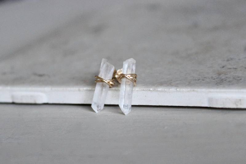 Quarzkristallohrringe, Kristallpunkte Ohrstecker, Rohquarz Quarz Ohrstecker von DesignedByLei