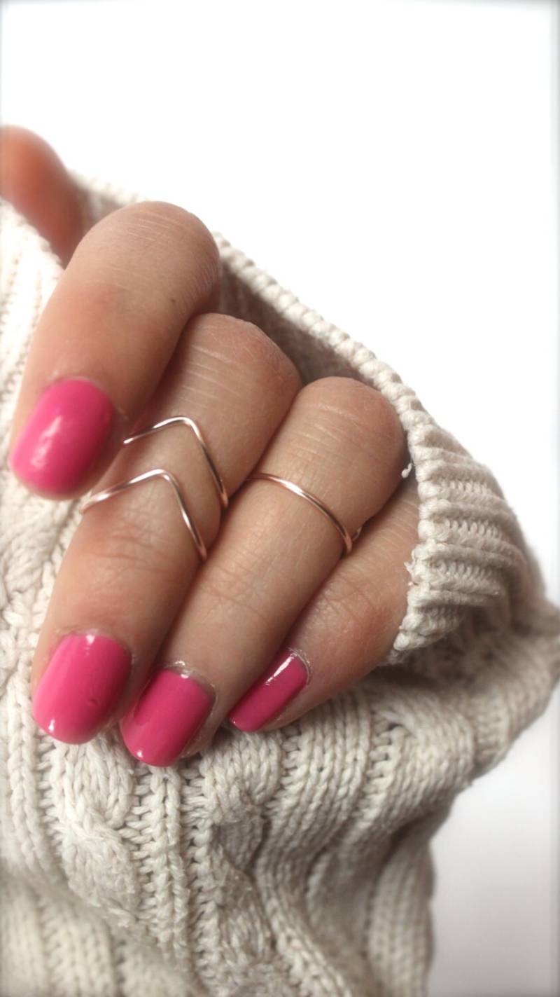 Rose Gold Knuckle Ring Set von DesignedByLei