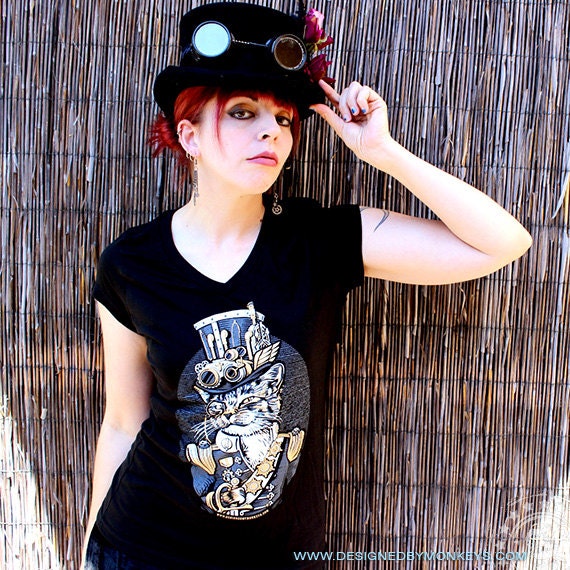 Damen Der Commodore Owen P. Ticklewhiskers Steampunk Katze V-Neck T-Shirt Sm Md Lg Xl von DesignedByMonkeys