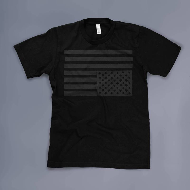 Schiff in Seenot S.o.s. Flagge T-Shirt Unisex Größen Klein - 4xl von DesignedByMonkeys