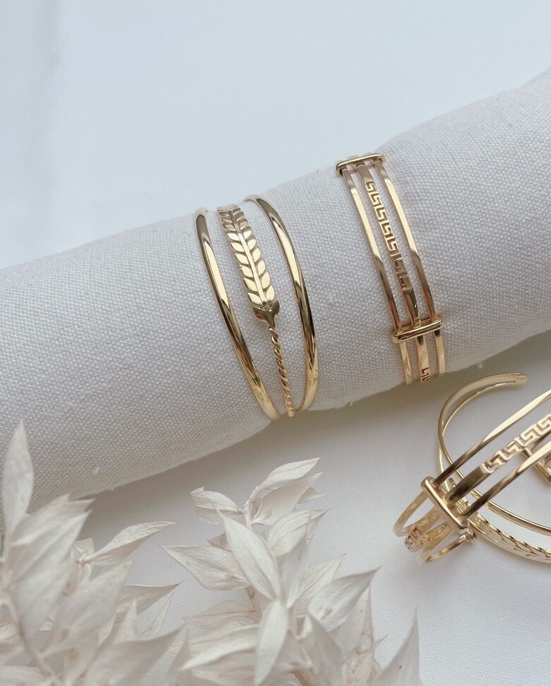 Offener Armreif von DesignedByUmbrella