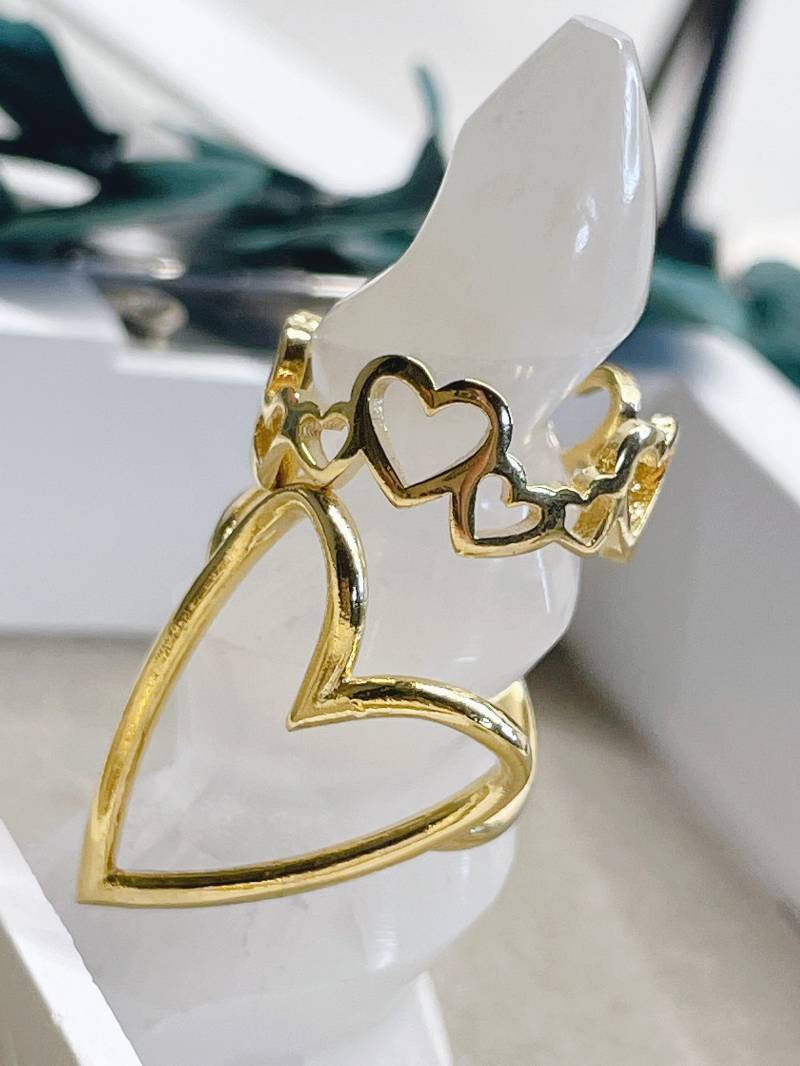 Ring Herzen von DesignedByUmbrella