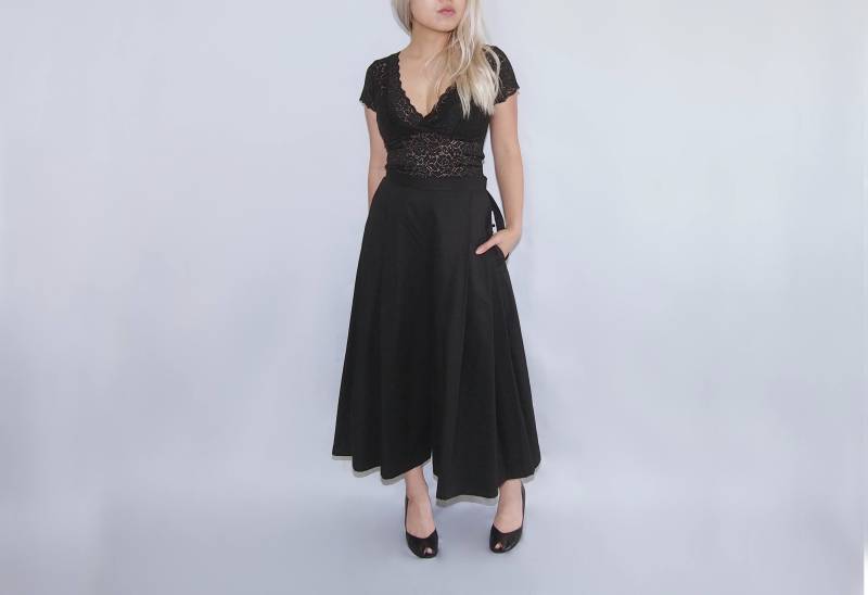 Kostenloser Versand Hohe Taille Weites Bein Faltenrock/Capri Palazzohose Hose, Retro, Gothic von DesignedbyBeely