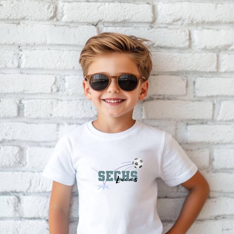 Personalisiertes Fußball Geburtstagsshirt Für Mädchen T-Shirt Mit Name Alter Geburtstagsgeschenk Fussball von DesignedbySilkeDu
