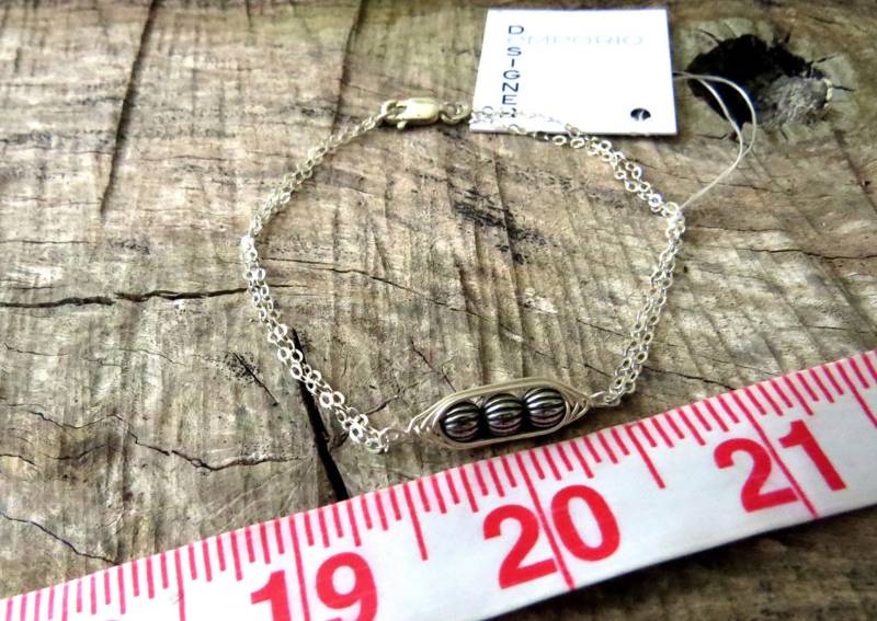 Handgefertigtes Armband Aus Sterlingsilber Gewebter Draht Umwickelt Antikperlen Handgefertigtes Armband Aus Sterlingsilber Gewebter Draht Umwickelt Antikperlen von DesignerEmporio