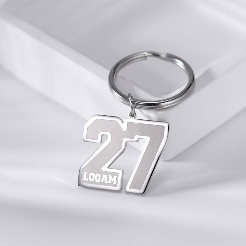 Personalisierter Teamnummer-Schlüsselanhänger Mit Name|Personalisierte Sportnummer Schlüsselanhänger|Schwarze Autoschlüssel Schlüsselanhänger von DesignerNameJewelry