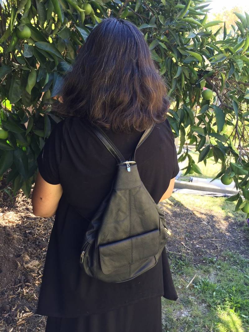 Leder Rucksacktasche Schwarz Mit Verstellbarem Riemen von DesignersNeeds
