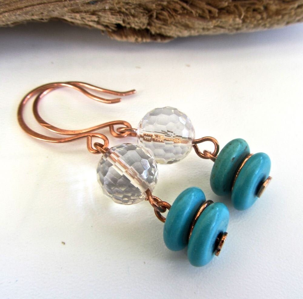 Echte Facettierte Klare Kristall Edelsteine, Türkise Magnesitscheibe, Kupferdraht Ohrringe - 1 3/4 In von DesigningIt