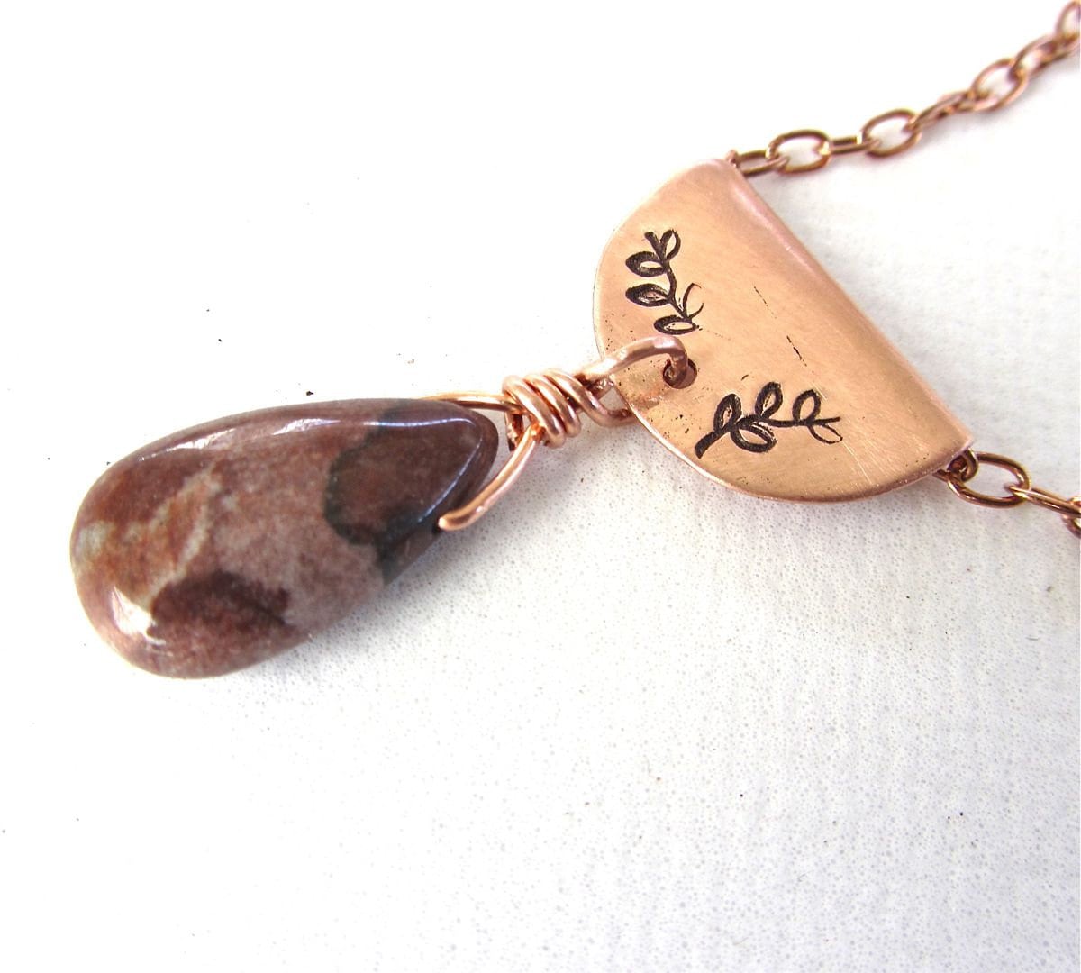 Sunrock Jaspis Edelstein - Kupfer Halskette Handarbeit Gestempelt Kaution von DesigningIt