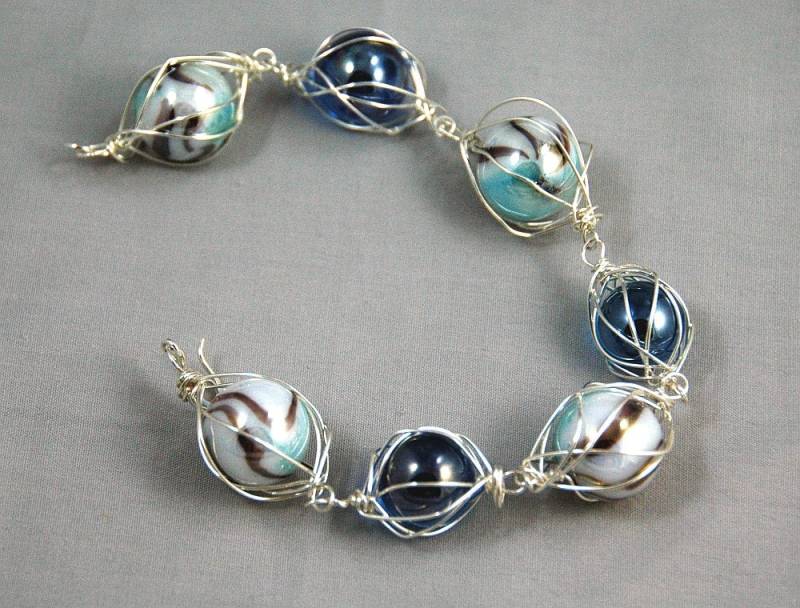 Aqua Hellblau Und Windung Caged Marmor Armband von DesigningRoseStore