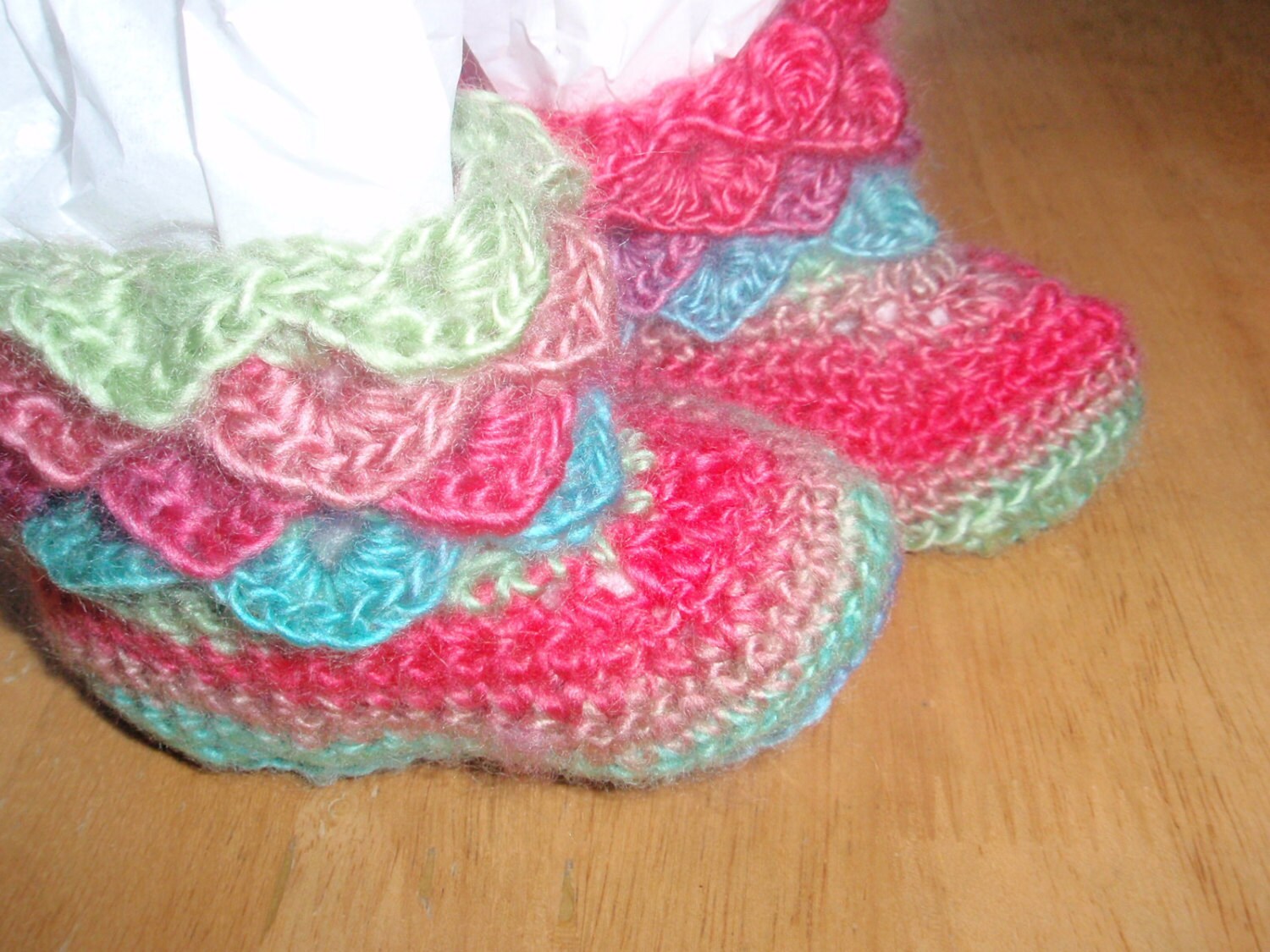 Baby-Krokodil Stich Booties - Hand Häkeln von DesignsByDoodles