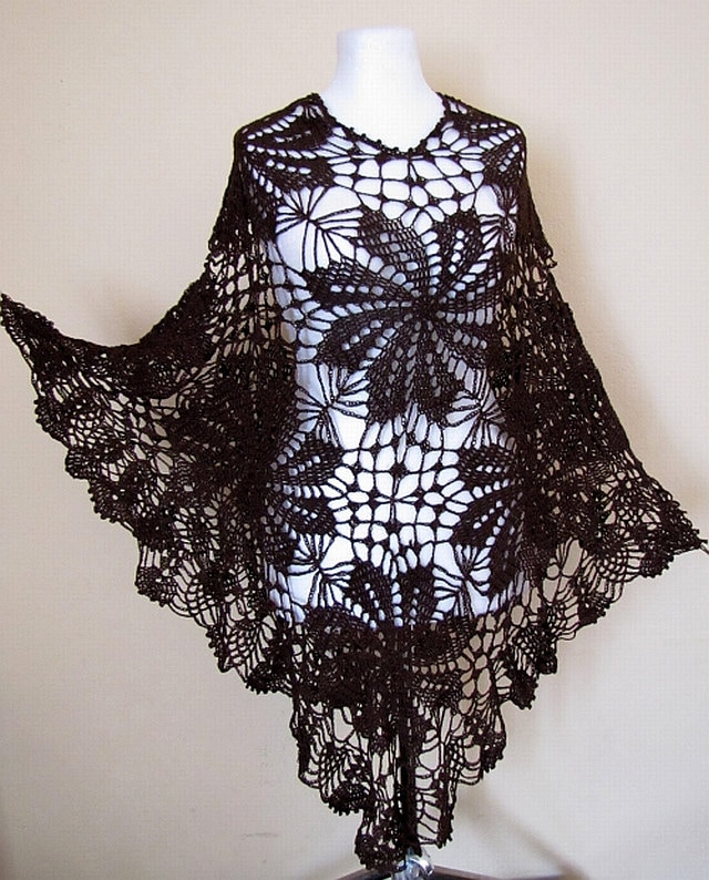 Leichter Und Lacy Sommer Poncho Strand Cover Up von DesignsByDoodles