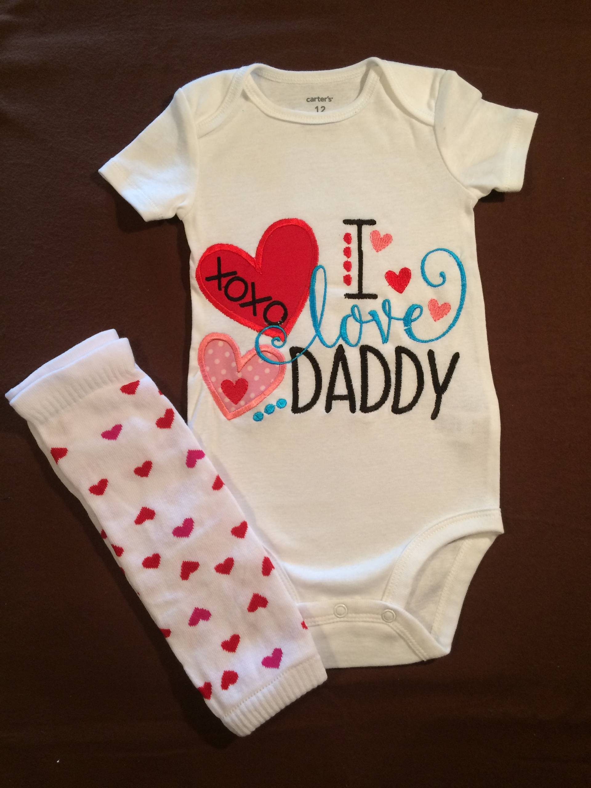 I Love Daddy Onesie/ Vatertagsbody/ Happy Fathers Day Erster Vatertagsbody von DesignsByDutches