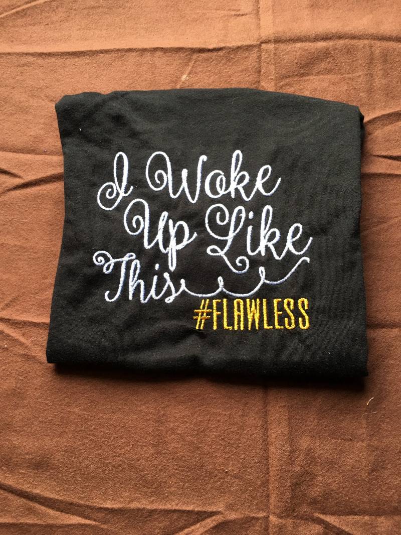 I Woke Up Like This #flawless Tshirt/Besticktes Mädchen Shirt von DesignsByDutches