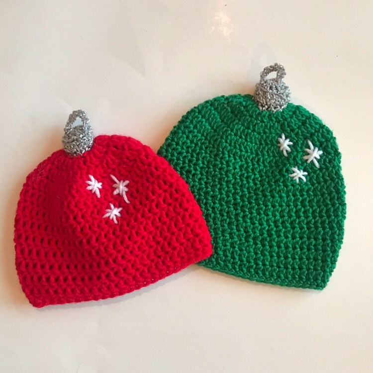 Gehäkelte Weihnachtsornament Mütze Gehäkelte Weihnachtsornament Mütze von DesignsByMeganG