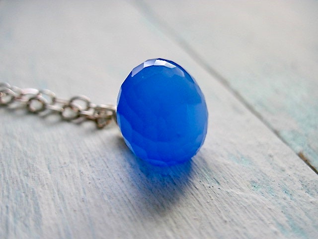 Kobalt Blau Chalcedon Halskette, Sterling Silber Hell, Umwickelt von DesignsByTahra