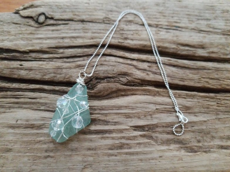 Große Massive Halskette, Grüne Meer Glasanhänger Fett, Draht Umwickelt Schmuck, Strand Glas Sommer-Schmuck, Geschenk Für Mama von DesignsEntwined