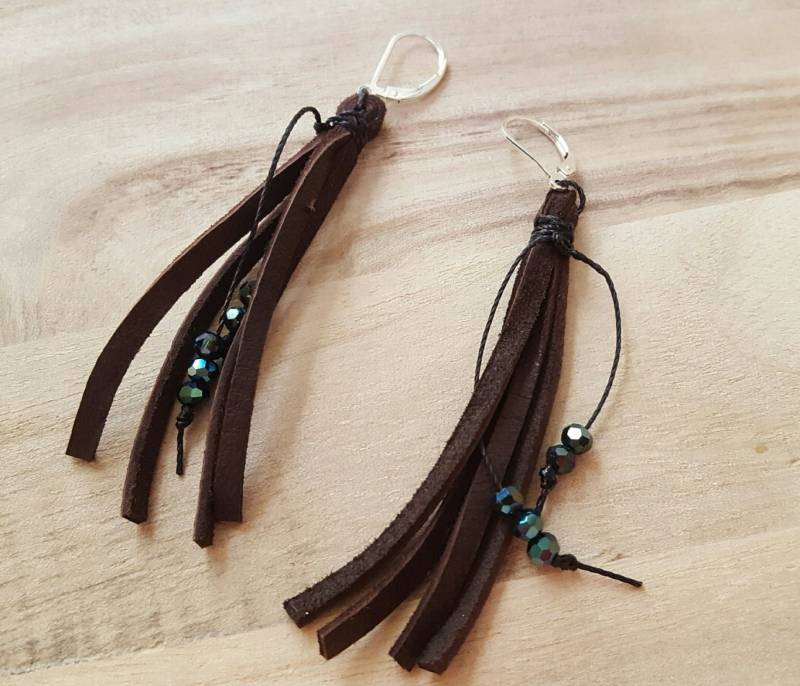 Rustikale Boho Ohrringe, Leder Quaste Silber Hebel Zurück Fransenohrringe, Ein Von Einer Art Schmuck von DesignsEntwined