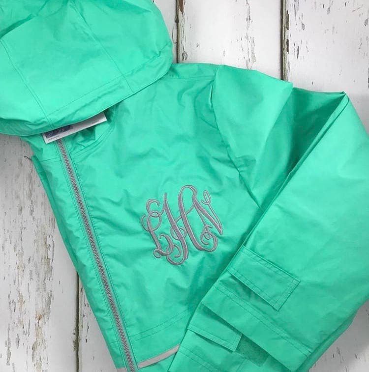 Charles River Monogramm Regenjacke - Monogrammierte Jacke, Damen Mit Durchgehendem Reißverschluss von DesignsbyChristaLLC