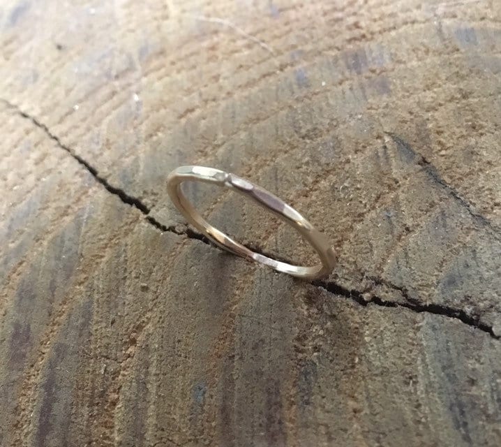 14K Gold-Gefüllter Stapelring 14K Gold-Gefüllter Stapelring von DesignsbyJanette