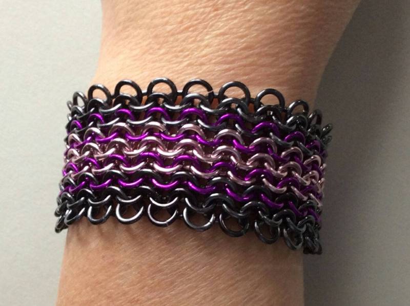 Rüschen Manschetten Armband von DesignsbyMDSJewelry