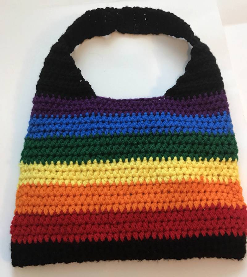 Handgemachte Gehäkelte Regenbogen Damen Geldbörse Free Shipping von DesignsbyTiffanyJ