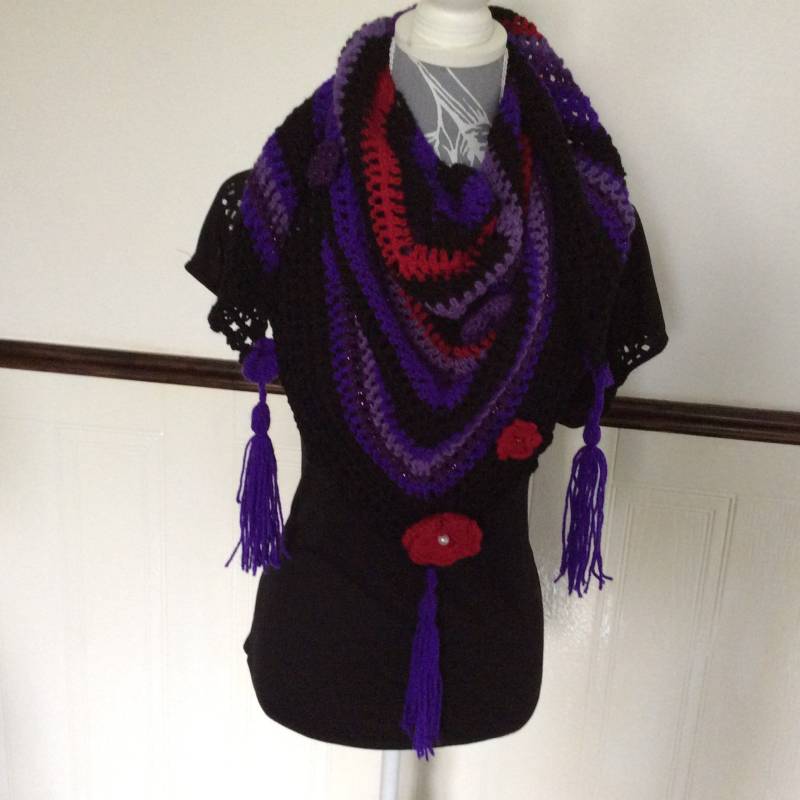 Bunt Häkelschal Aus Spitze Bunt Häkelschal Aus Spitze von Designsbyjacquelines