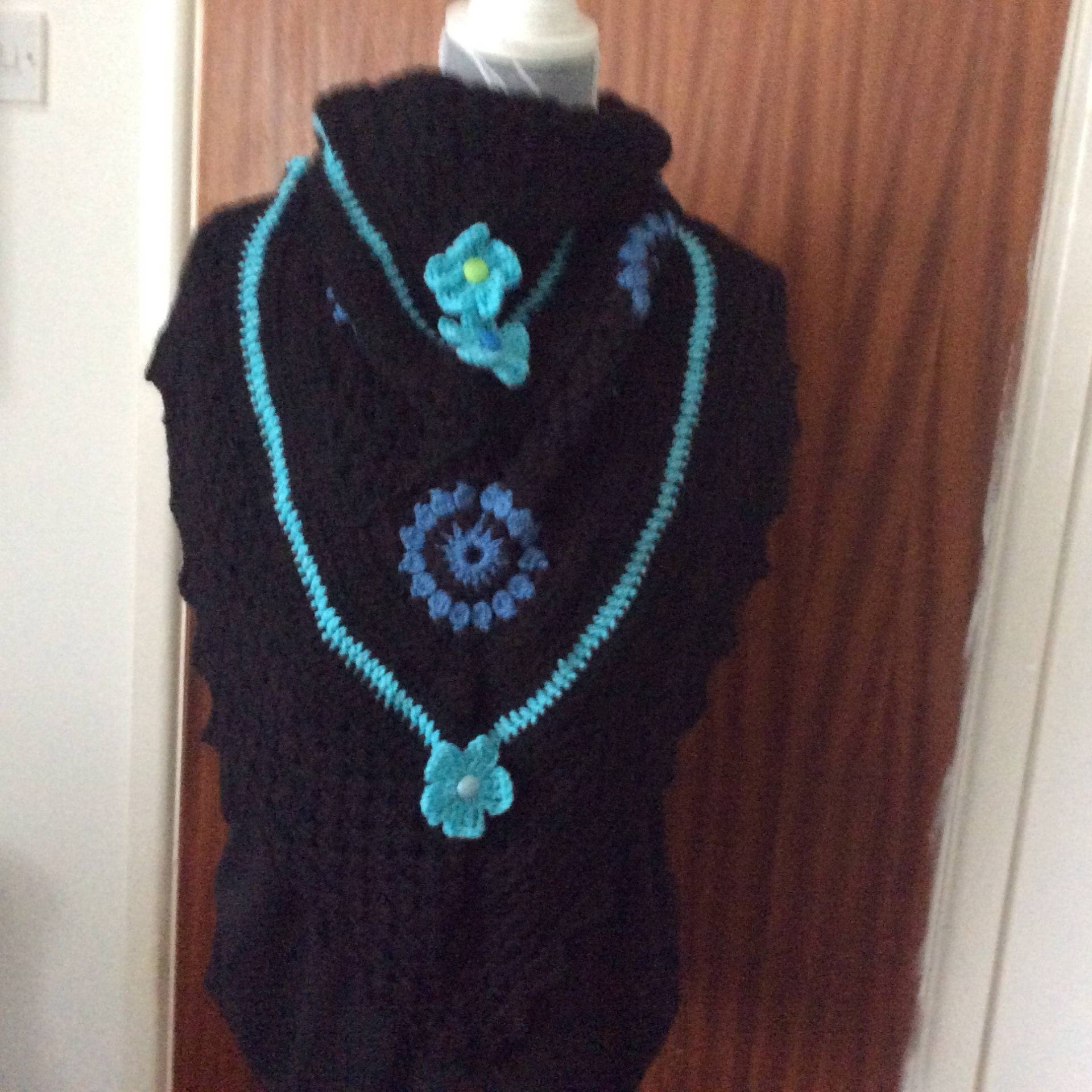 Gehäkelter Schal / Gehäkelter Schal / von Designsbyjacquelines