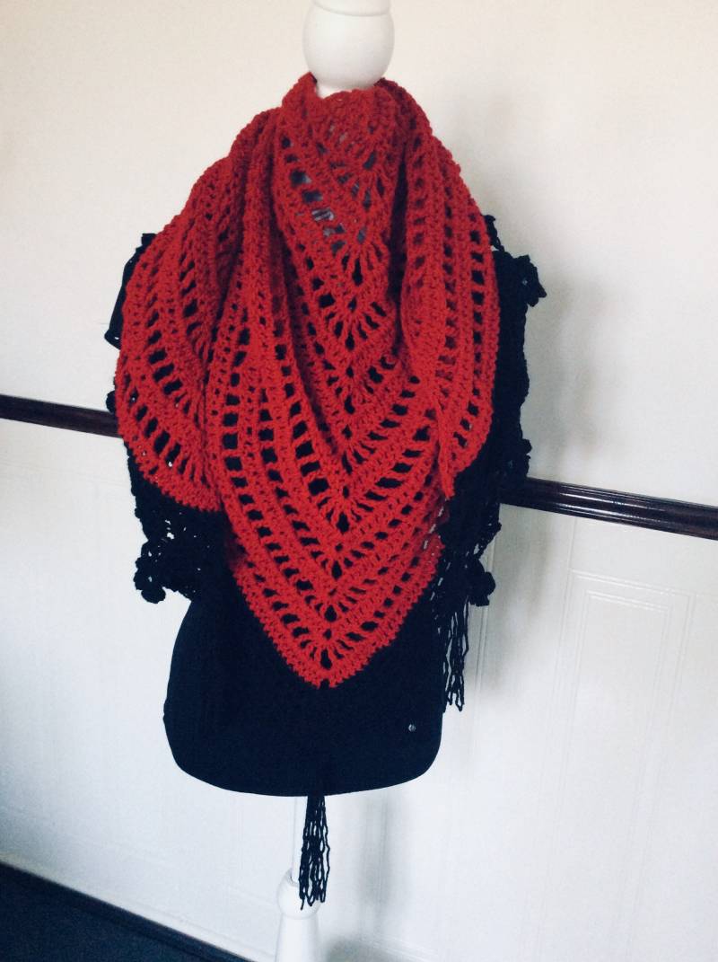 Roter Schal von Designsbyjacquelines