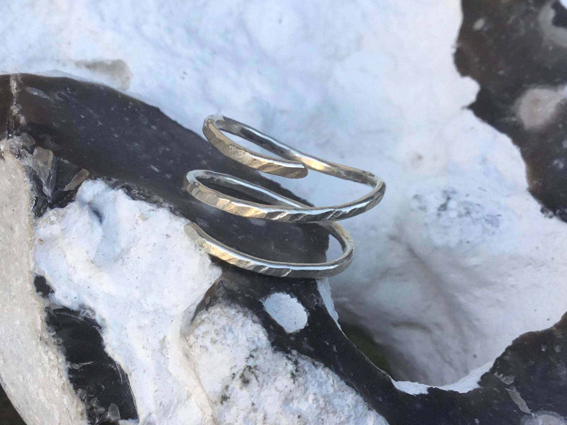 Wickel Silber Ring, Bypass Ring, Gehämmert Spirale Ring, Daumen Ring, Wrap Ring Wickel Silber Ring, Bypass Ring, Gehämmert Spirale Ring, Daumen Ring, Wrap Ring von Designvonmerrill