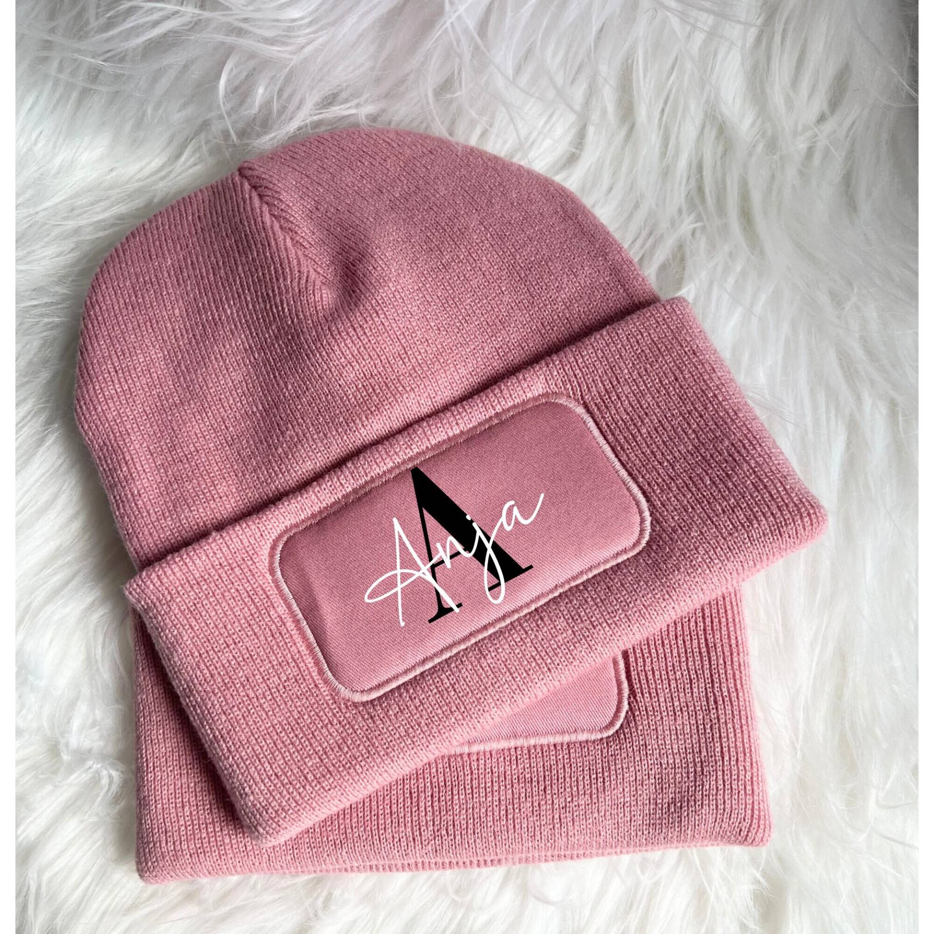 Beanie Mit Name/Personalisierte Mütze /Unisex Warme Personalisiert Wintermütze Rosa Beanie Mit Name/Personalisierte Mütze /Unisex Warme Personalisiert Wintermütze Rosa von DesignworldDe