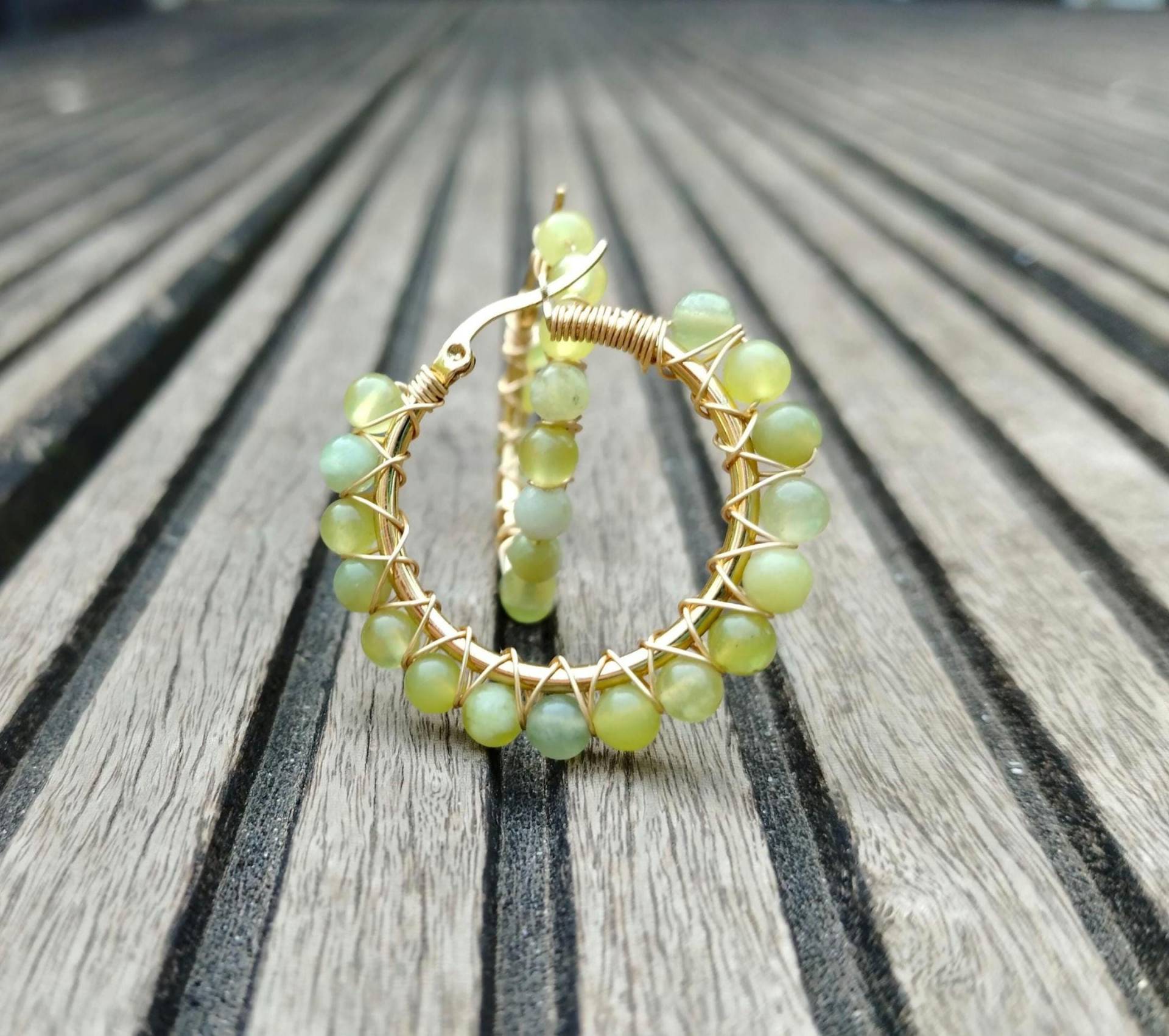 Creolen Edelstahl Gedrahtet, Blumenstein Perlen, Ohrringe Mit Drahtschmuck, Geschenk Für Sie Creolen Edelstahl Gedrahtet, Blumenstein Perlen, Ohrringe Mit Drahtschmuck, Geschenk Für Sie von DesiresPerlenwelt