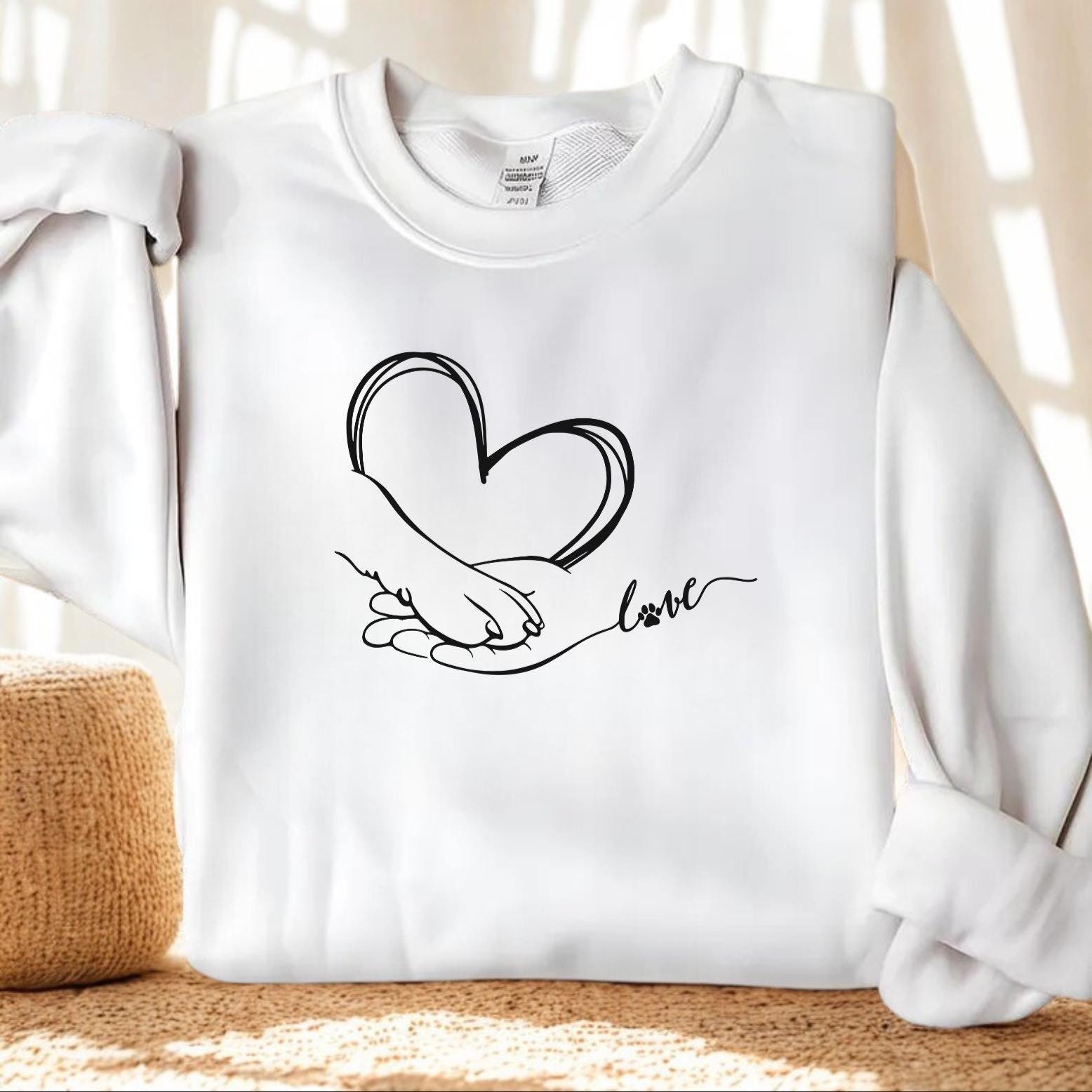 Sweatshirt Pfote Und Hand, Pfotenliebe, Haustier, Hundemama, Hundepfote, Menschliche Handabdruck, Hund Line Art Sweatshirt Pfote Und Hand, Pfotenliebe, Haustier, Hundemama, Hundepfote, Menschliche Handabdruck, Hund Line Art von Desiresticker