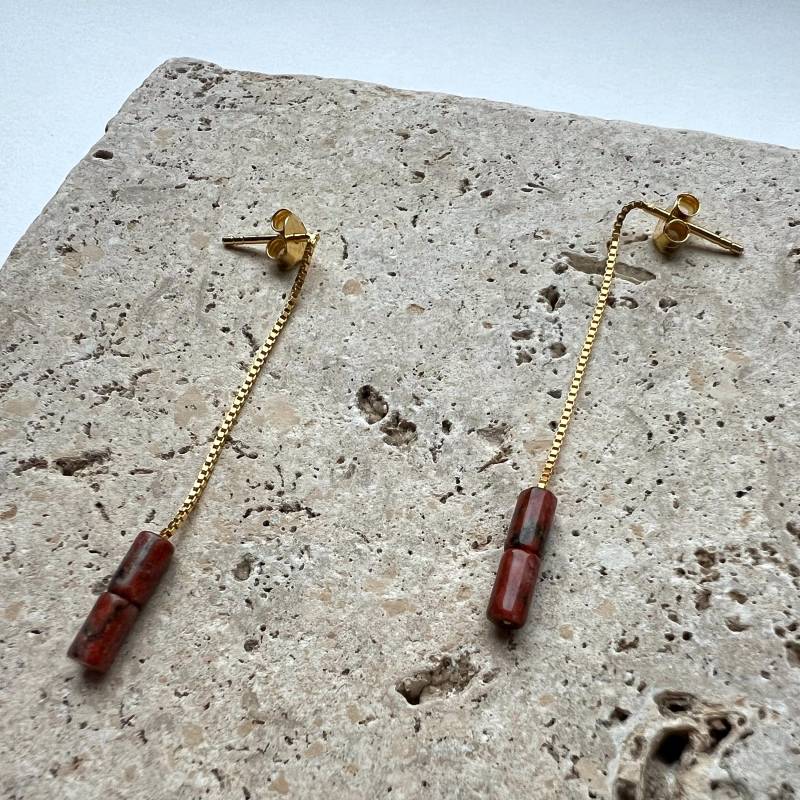 Vergoldete Ohrringe Mit Feiner Kette & Marmorperlen, Kettenohrringe, Fädelohrringe, Durchzieher Ohrringe, Threader Geometrisch von DetailsUndDesigns