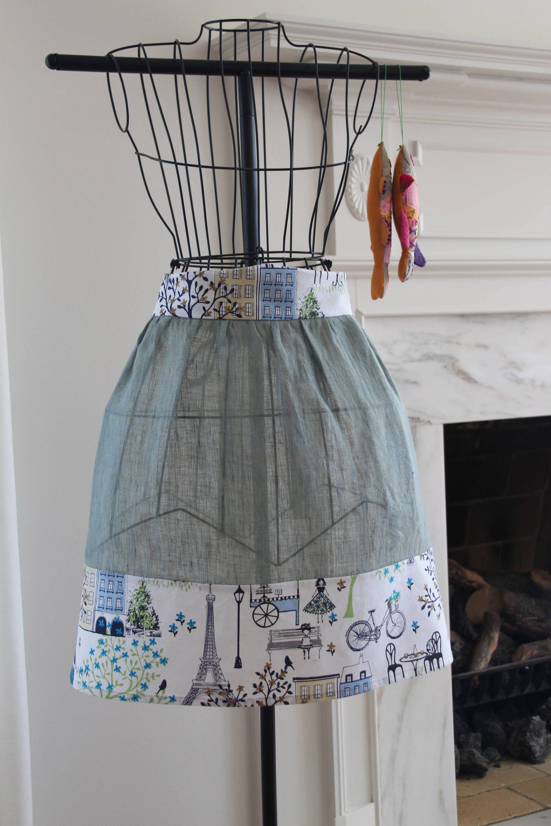 Damen Halb Schürze, 100% Offenes Webleinen, Vintage Inspiriert, Türkis, Paris Streetscape von DetroitApronCompany