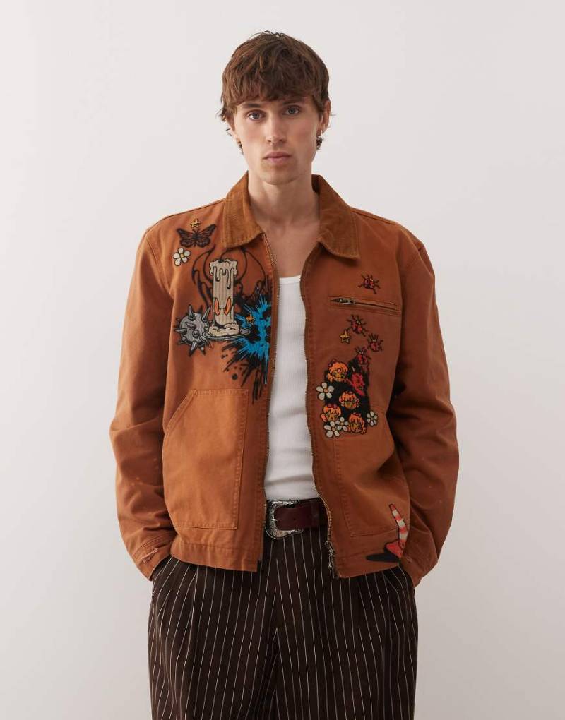 Deus Ex Machina - Collective Improv - Worker-Jacke in Braun mit ganzflächiger Stickerei-Brown von Deus Ex Machina