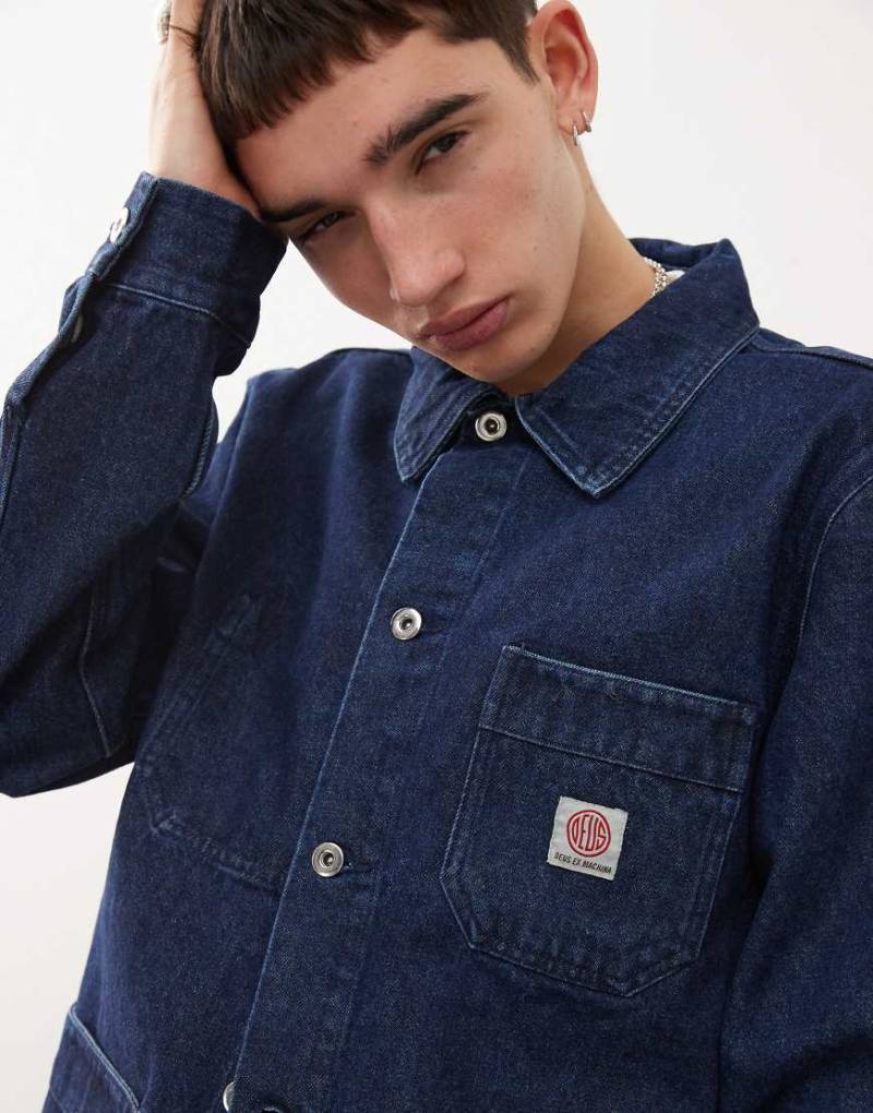 Deus Ex Machina - Hank Shore - Unisex-Jeansjacke in Rinse-Waschung-Blau Deus Ex Machina - Hank Shore - Unisex-Jeansjacke in Rinse-Waschung-Blau von Deus Ex Machina