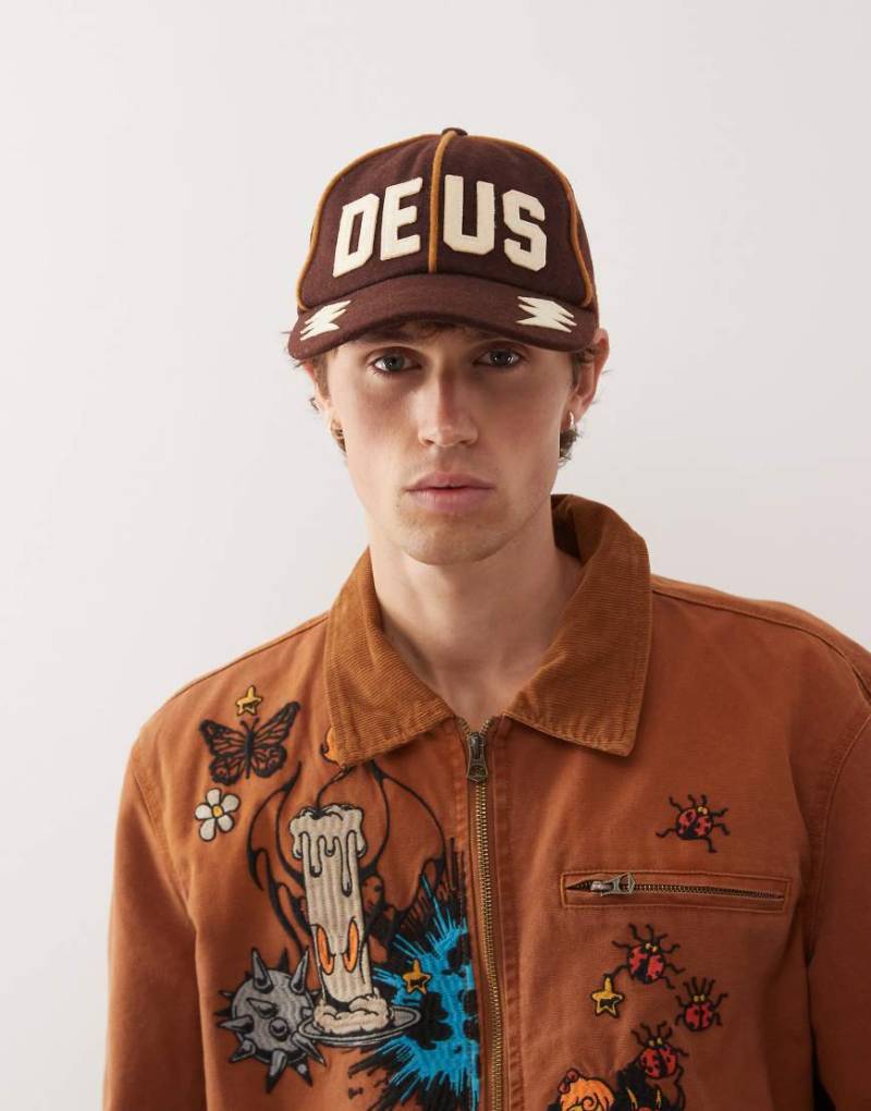 Deus Ex Machina - Restwell - Kappe in Braun mit sechs Bahnen-Brown von Deus Ex Machina