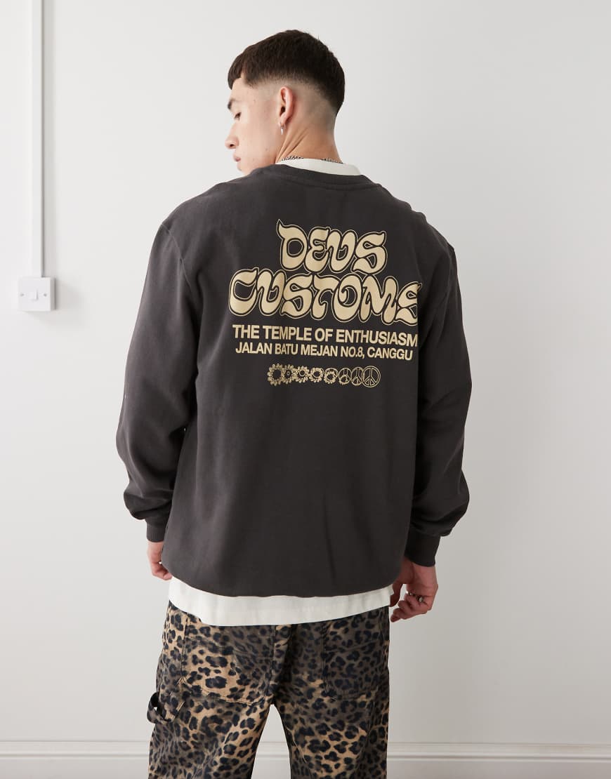 Deus Exx Machina - Sweatshirt in Schwarz mit Rinse-Waschung und Print von Deus Ex Machina