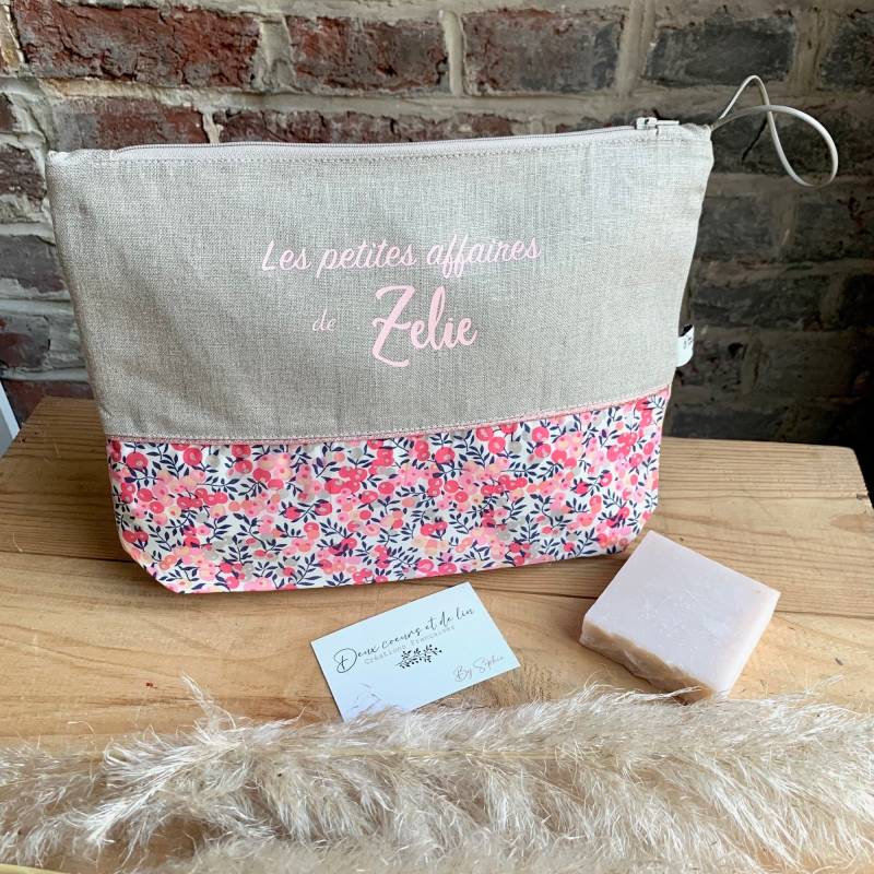 Anpassbares Kulturbeutel Aus Leinen Und Liberty Wiltshire Pois De Douce, Anpassbarer Kulturbeutel, Muttertag von Deuxcoeursetdelin